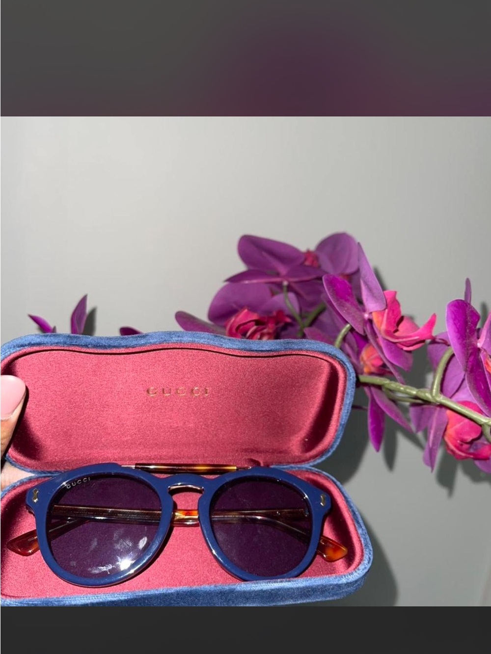 Gucci Blue Round Women's Sunglasses with Dark Lenses